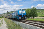 192 101 mit einem Autozug am 17.07.2024 bei Thüngersheim.