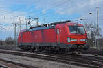Siemens Vectron 193 336-5 der DB durchfährt solo den badischen Bahnhof. Die Aufnahme stammt vom 17.02.2022.