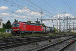 Siemens Vectron 193 323-3 der DB durchfährt am 16.06.2023 den Bahnhof Pratteln.