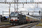 Siemens Vectron 193 711-9 fährt mit den Rheingold Express durch den Bahnhof Pratteln. Die Aufnahme stammt vom 25.09.2019.