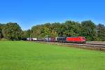 193 327 + 193 700 mit DGS 42129 am 26.10.2019 bei Brannenburg.