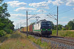 193 220 der ELL rollte am 03.07.22 mit einem RFO-Containerzug durch Wittenberg-Labetz Richtung Falkenberg(E).