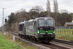 ELL 193 734 in Diensten von RFO mit MRCE 187 109 am Haken auf der Hamm-Osterfelder Strecke am BÜ km 66,7 Kerstheiderstr. 23.3.2023