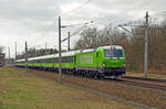 193 437 bespannte am 17.03.24 den FLX 1240 von Stuttgart nach Berlin. Hier passiert der Zug Burgkemnitz Richtung Wittenberg.
