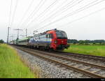 SBB - Lok 91 80 6 193 467-8 mit Rolla unterwegs bei Lyssach am 2024.06.29