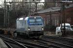 VECTRON 193 880 zog einen intermodal am 15.02.14 durch hh-harburg