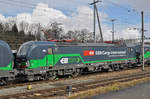 Lok 193 256-5 wartet beim Güterbahnhof Muttenz auf den nächsten Einsatz. Die Aufnahme stammt vom 06.02.2017.