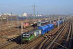 193 238 der Wiener Localbahnen führte am Morgen des 16.02.17 einen Schwenkdachwagenzug durch Bitterfeld Richtung Leipzig.