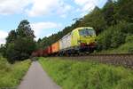 193 550 TXL mit einem Containerzug bei Erzhausen am 29.07.2017