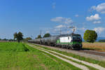 193 264 mit einem Kesselzug am 26.09.2017 bei Langenisarhofen.