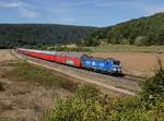 Die 193 848 mit einem Autozug am 08.09.2018 unterwegs bei Harrbach.