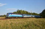 Eurocity unterwegs in Richtung Hamburg, in Front die Vectron 193 293-8 von ELOC.