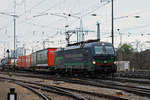 Siemens Vectron 193 258-1 durchfährt den badischen Bahnhof.