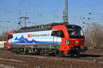 Siemens Vectron 193 478-5 durchfährt den badischen Bahnhof.