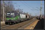 193 242 mit Güterzug in Lanzendorf - Rannersdorf am 27.02.2019.