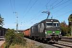 Ausfahrt am 13.10.2017 von ELL/WLC 193 224 mit einem Zuckerrübenzug aus dem Überholgleis von Müllheim (baden) in Richtung Schweizer Grenze.