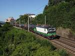 Die 193 750 mit einem Kesselzug am 28.06.2019 unterwegs bei Melk.