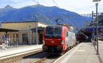 193 478-5  Gottardo  von SBB-Cargo-International fährt mit einem Containerzug aus Deutschland nach Italien und verlässt den Bahnhof von Bellinzona und fährt in Richtung Italien. 
Aufgenommen vom Bahnsteig 2 in Bellinzona(CH). 
Bei Sommerwetter am Vormittag vom 29.7.2019. 