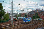 193 296  Maxl  mit EC und S-Bahn Hamburg bei der Einfahrt in Hamburg Hbf, am 13.08.2019.