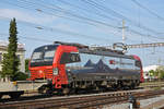 Siemens Vectron 193 474-4 durchfährt den Bahnhof Pratteln.