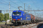 Siemens Vectron 193 493-4 der WRS durchfährt den Bahnhof Pratteln.