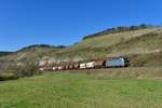 193 826 mit einem Getreidezug am 06.04.2018 bei Himmelstadt.