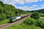 193 829 mit einem Kesselzug am 27.05.2020 bei Dietfurt.