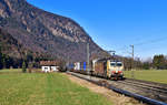 193 777 mit DGS 43823 am 19.12.2020 bei Niederaudorf.