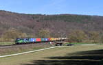 193 213 mit einem Containerzug am 18.03.2020 bei Freden(Leine)