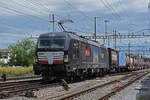 Siemens Vectron 193 716-8 durchfährt solo den Bahnhof Pratteln.