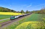 193 229 mit einem Kesselzug am 09.05.2021 bei Einöd.