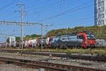 Siemens Vectron 193 469-4 durchfährt den Bahnhof Pratteln.