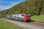 Doppeltraktion, mit den Siemens Vectron 193 258-1 und 193 468-6 fährt solo Richtung Bahnhof Gelterkinden.