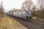 193 811-7 ist am 23.11.2021 mit einem Walterzug in Richtung Norden bei Kerzell unterwegs.