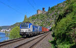 193 539 mit einem Containerzug am 20.04.2022 bei St.