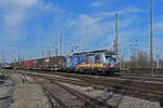 Siemens Vectron 193 282-1 durchfährt den badischen Bahnhof.