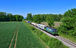 193 213 mit einem KLV am 14.05.2022 bei Wallersdorf.