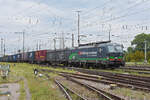 Siemens Vectron 193 258-1 durchfährt am 29.07.2022 den badischen Bahnhof.