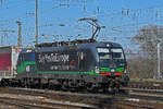 Siemens Vectron 193 278-9 durchfährt am 07.02.2023 den badischen Bahnhof.