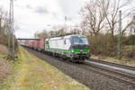 193 739-0 mit einem Containerzug bei Kerzell am 22.03.2023