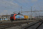 Siemens Vectron 193 465-2 durchfährt am 23.02.2023 den Bahnhof Pratteln.