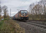 187 536 mit einem leeren Autozug bei Vollmerz am 22.11.2023