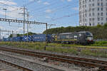 Siemens Vectron 193 711-9 durchfährt am 17.07.2024 den Bahnhof Pratteln.