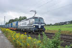 193 817-4 ist mit einem Walterzug in Richtung Norden unterwegs,gesehen am 12.09.2024 bei Kerzell.