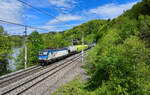 193 695 mit einem Getreidezug am 26.04.2024 bei Ingling.