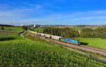 193 758 mit einem Getreidezug am 17.10.2024 bei Haiding.