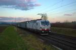 TX Logistik Siemens Vectron 193 7193 304-1 mit Schiebewandwagen bei Bad Nauheim Nieder-Mörlen am 11.01.25