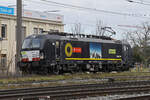 Siemens Vectron 193 713-5 verlässt am 10.01.2025 die Abstellanlage beim Bahnhof Pratteln.