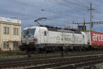 Siemens Vectron 193 597-2 durchfährt am 09.01.2025 den Bahnhof Pratteln.