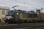 Siemens Vectron 193 653-3 durchfährt am 10.01.2025 den Bahnhof Pratteln.